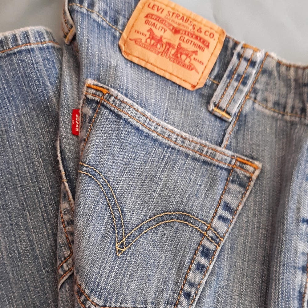 Levi's jeans size 6M Boot cut 525